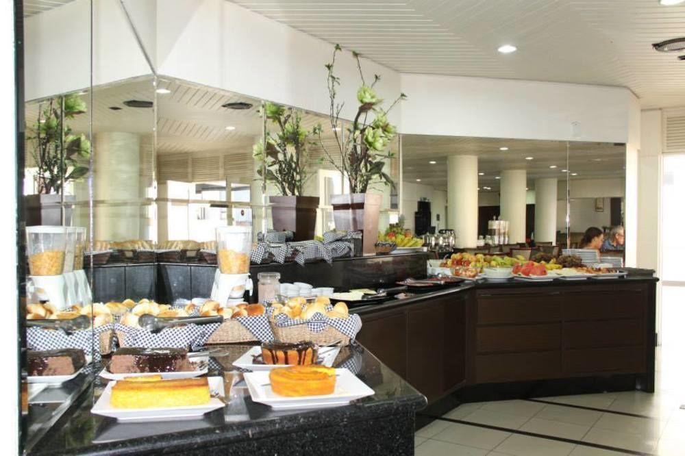 Hotel Monte Rey Montes Claros Exterior photo
